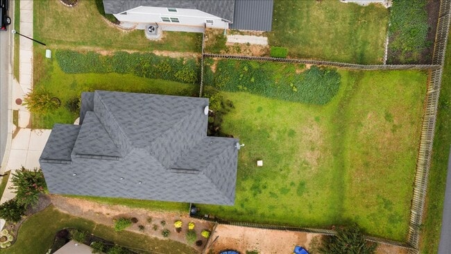 Building Photo - 4 Bedroom, 2.5 Bathroom home in Grovetown with fenced yard and 2-car garage