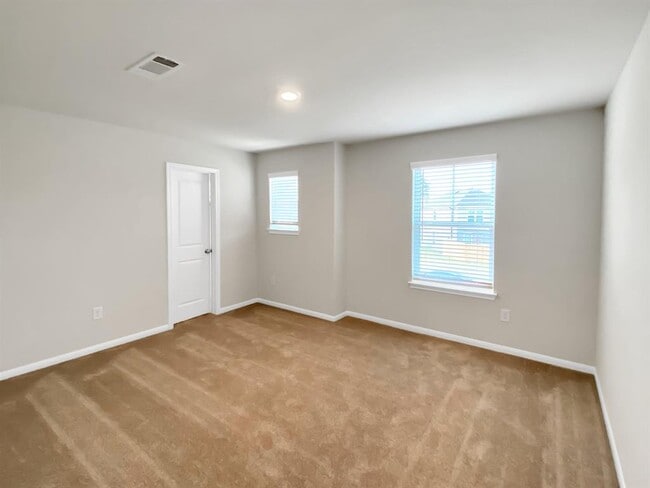 Building Photo - 11718 Gln Mountain Dr