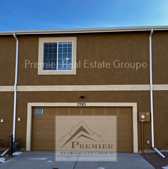 Building Photo - 7783 Sand Lake Heights
