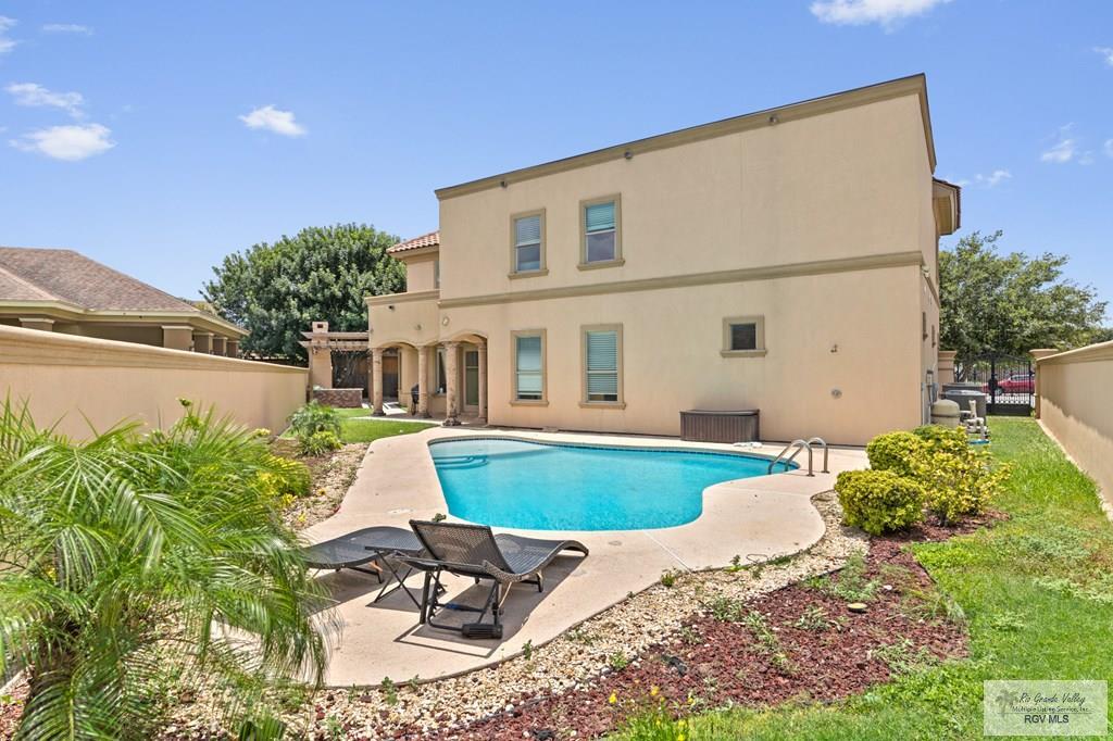 Building Photo - 6012 Wendy Lue Ct