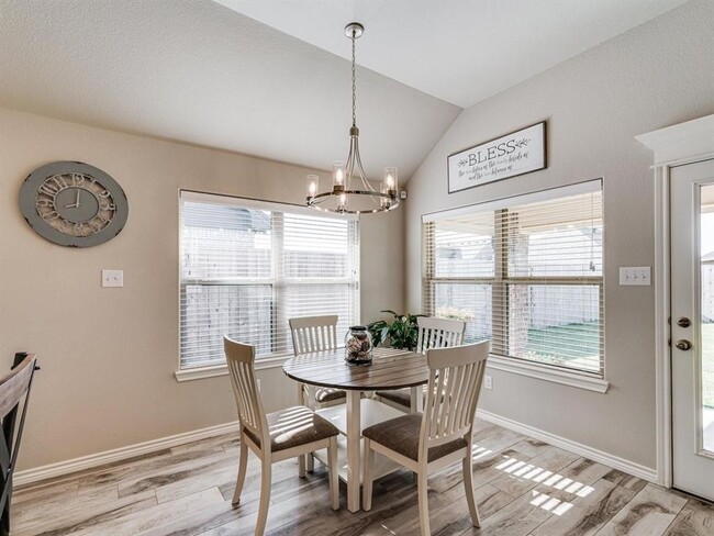Building Photo - 3308 White Horse Dr