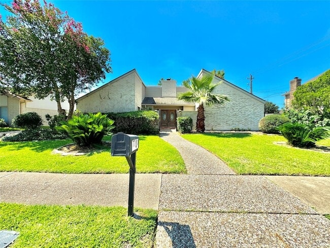 Building Photo - 7743 Portal Dr