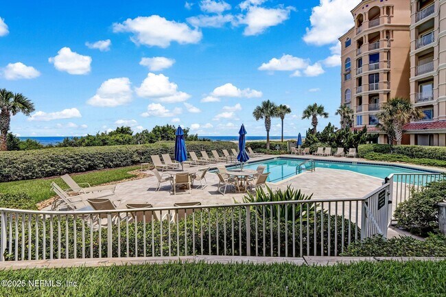 Building Photo - 426 Beachside Pl