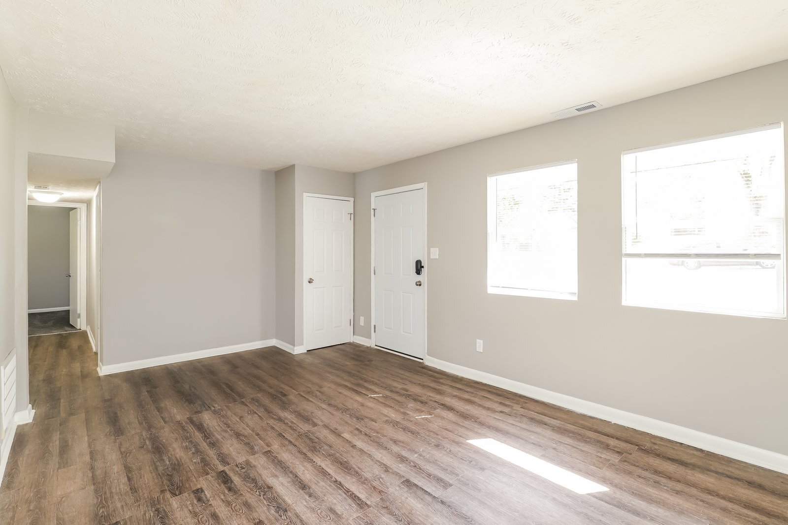 Building Photo - 2250 N 39th St