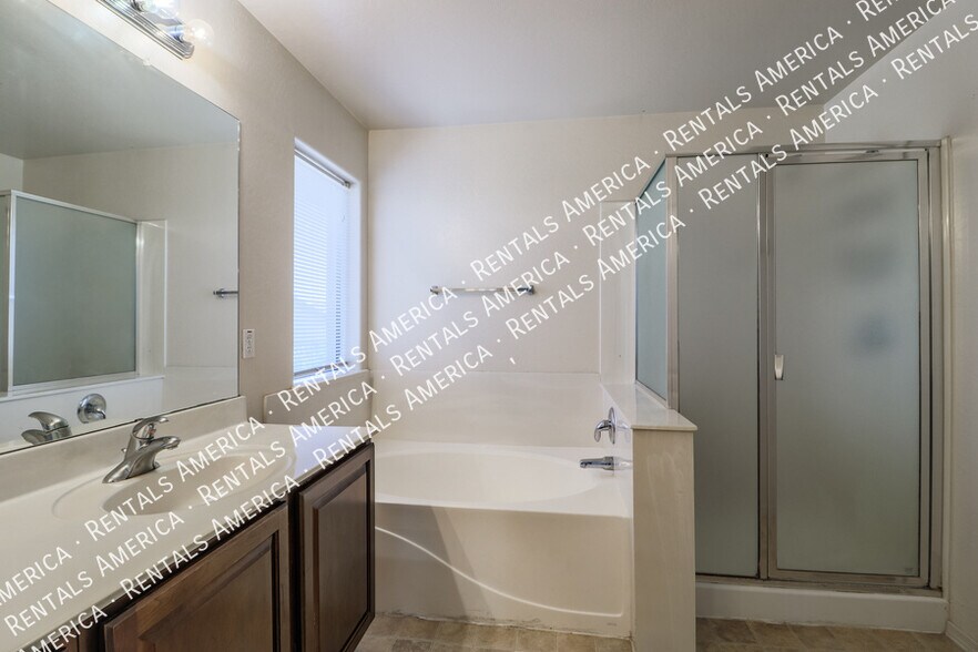 Building Photo - 1779 S Cole Dr