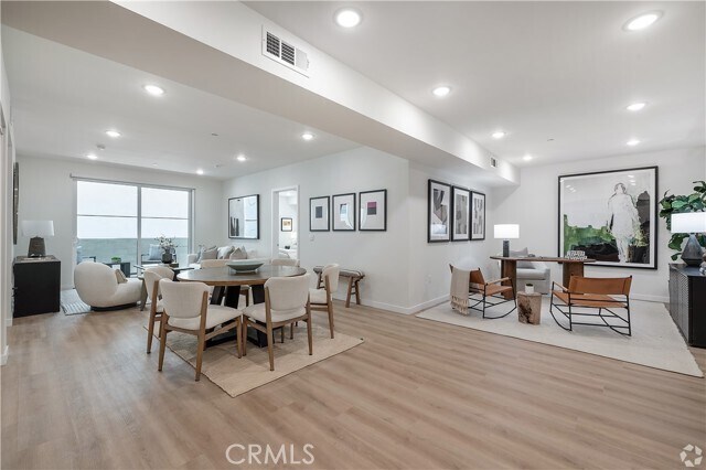 Building Photo - 1303 Orange Grove Ave