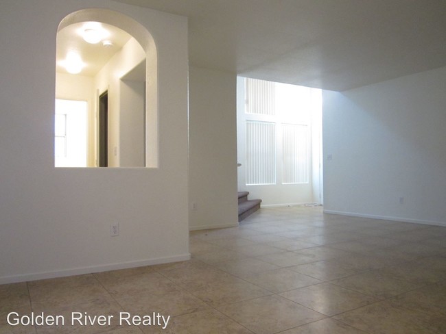 Building Photo - 4272 Sky Sands St