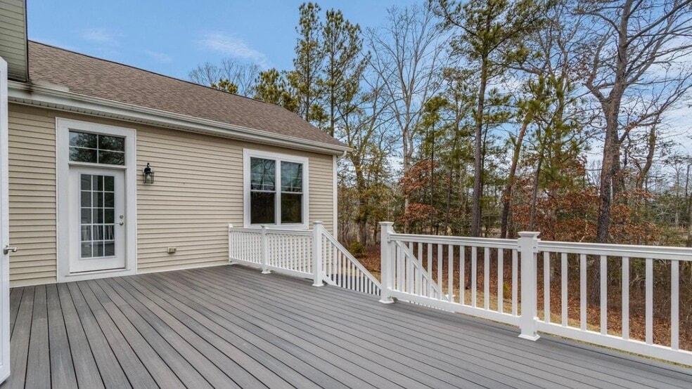 Building Photo - 33916 Darlington St