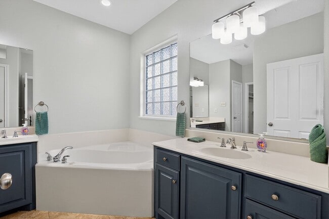 Building Photo - 3705 Whisper Walk