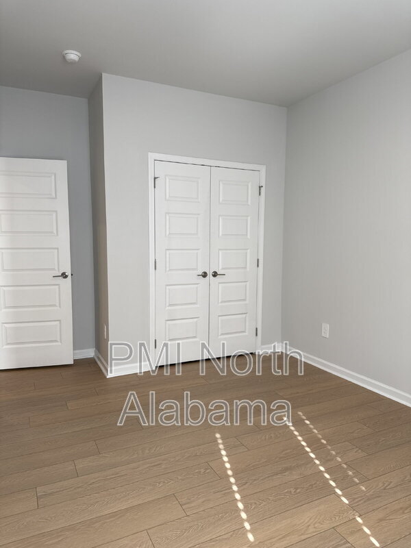 Building Photo - 15733 Ruthie Lynn Dr