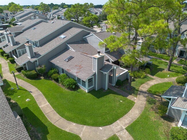 Building Photo - 6324 Shadow Tree Dr