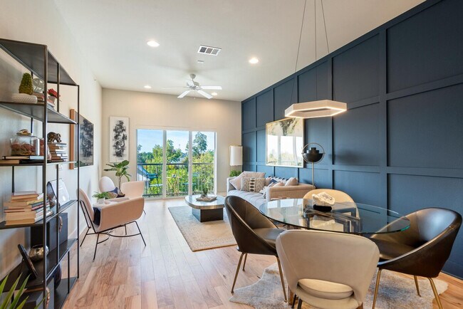 Primary Photo - 908 Nueces St