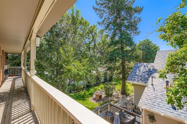 Building Photo - Cozy 2 bed/1 bath in Central Boulder with ...