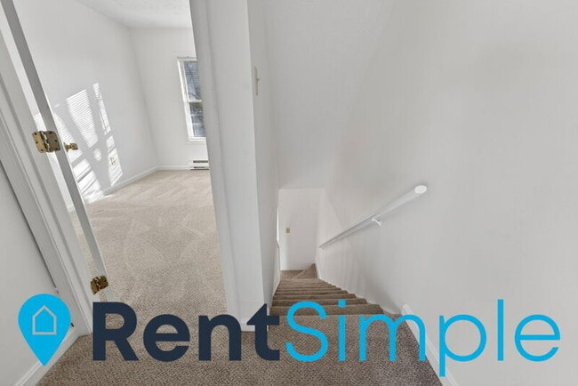 Building Photo - 430 Chase St