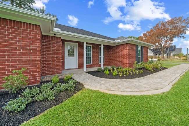 Building Photo - 18823 Cypress Church Rd