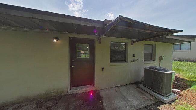Building Photo - Beautiful 1 Bed 1 Bath Close to Town
