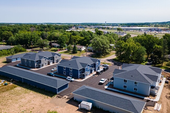 Building Photo - Modern 2 Bedroom, 2 Bathroom Residence wit...