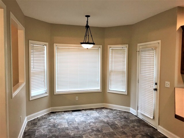 Building Photo - 4970 Smokestone Dr