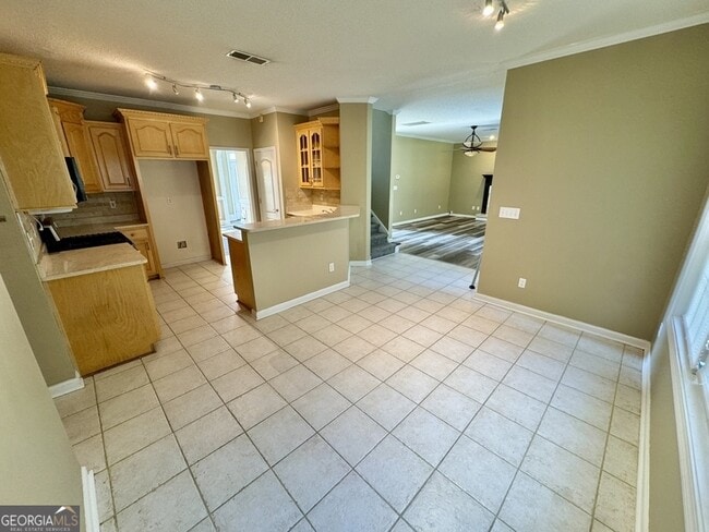 Building Photo - 431 Whitewater Tr