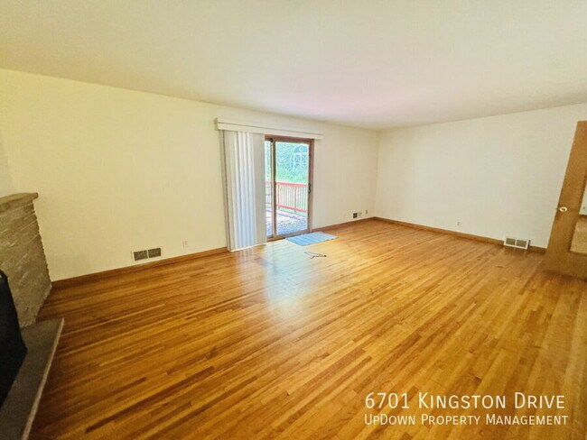 Building Photo - 6701 Kingston Dr