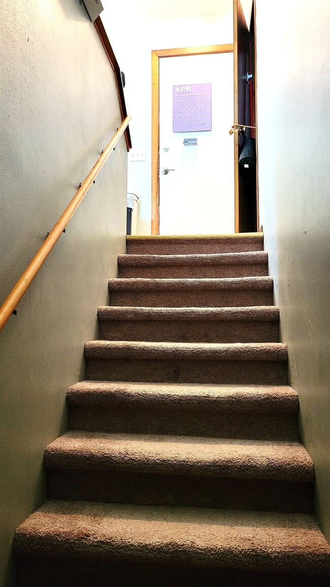 Building Photo - 4015 Claire St