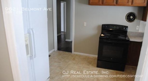 Building Photo - 9621 Belmont Ave