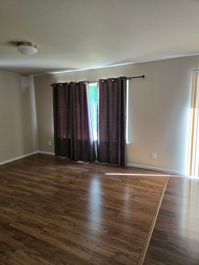 Building Photo - STATUS: PENDING APPLICATION- |R16| $2450