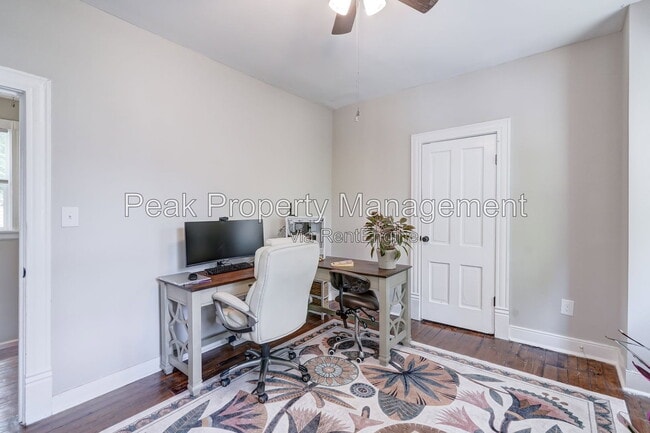 Building Photo - 3022 Groveland Ave
