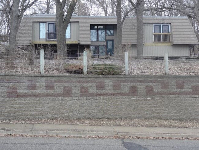 Front of the House - 946 14th Ave SW