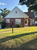 Building Photo - 7134 Farley Ave