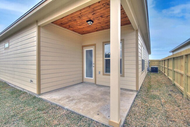 Building Photo - 7530 Sable Creek Dr