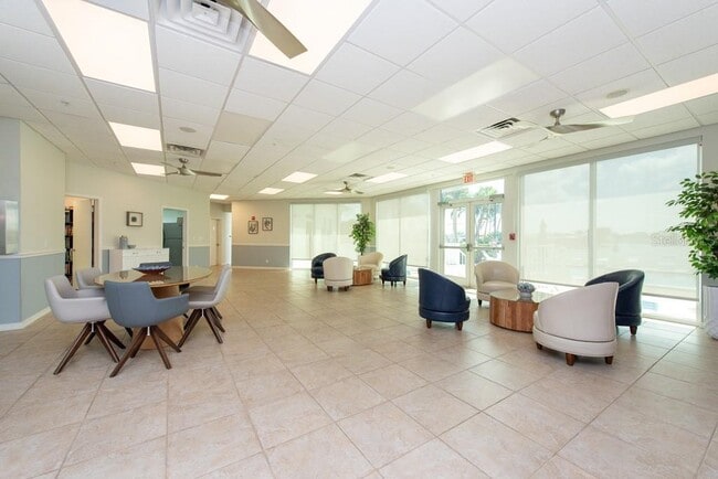 Building Photo - 400 64th Ave