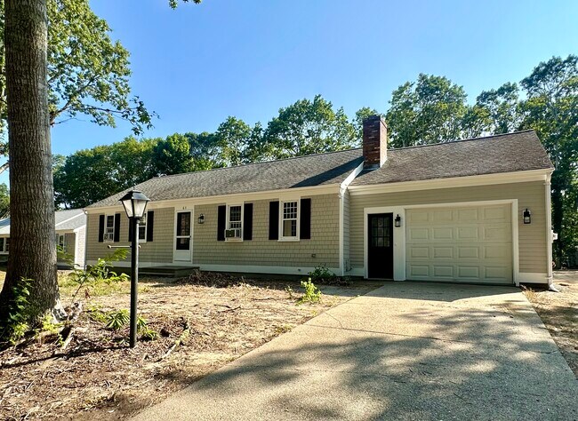 Primary Photo - 63 Rosemary Ln