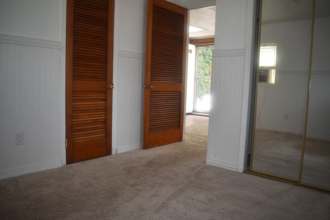 Building Photo - 28 Rinkus Dr