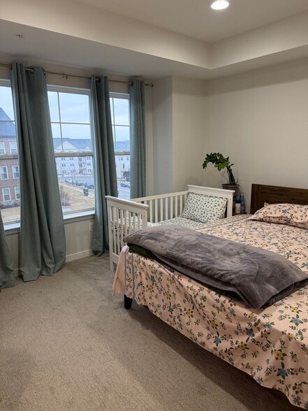 Building Photo - 22102 Cabin Branch Ave