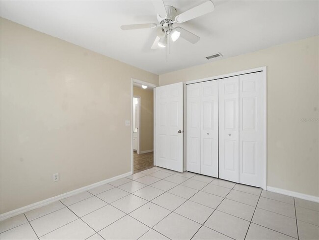 Building Photo - 2480 Sagemont Dr