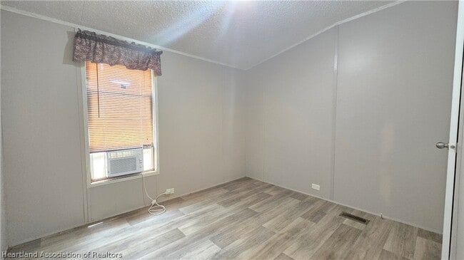 Building Photo - 44 Crawford Dr
