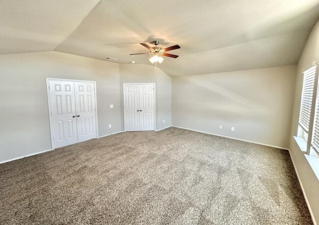 Building Photo - AVAILABLE NOW