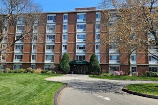Building Photo - The Regency Apartments