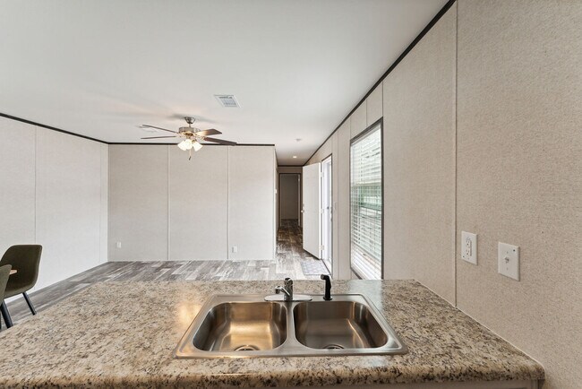 Building Photo - 108 Bluejay Hill