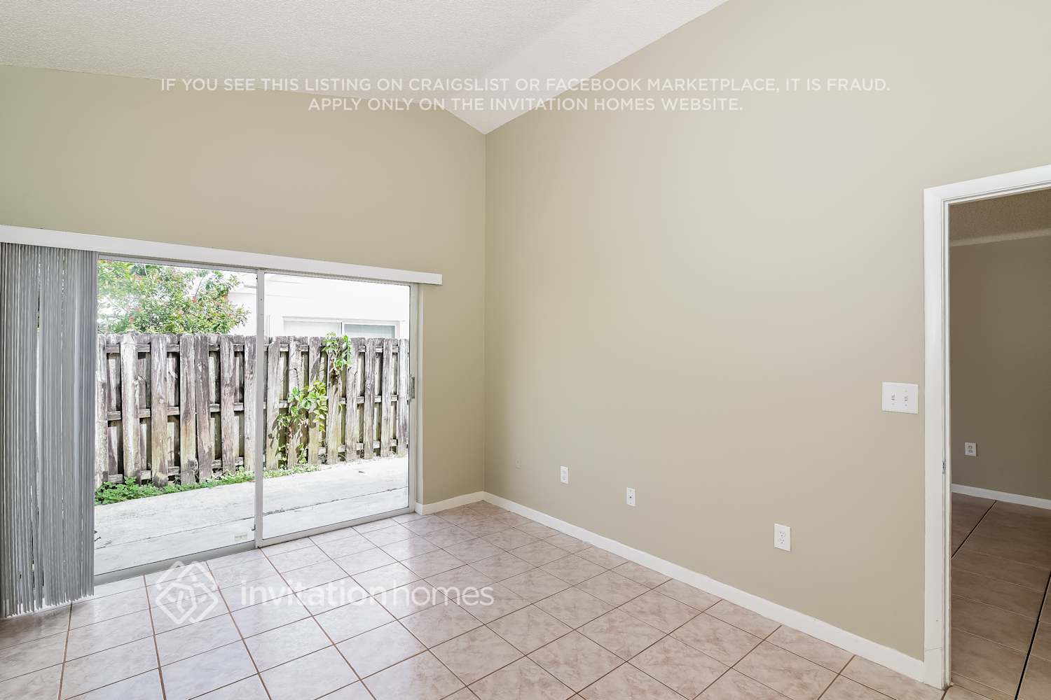 Building Photo - 9949 W Daffodil Ln