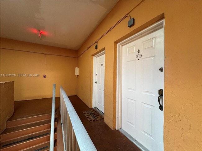 Building Photo - 9453 SW 76th St