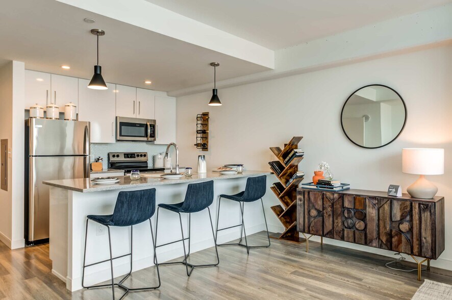 Building Photo - The Crane Chinatown