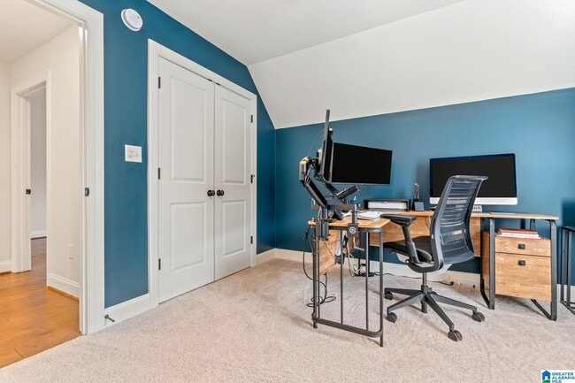 Building Photo - 277 Kinross Circle