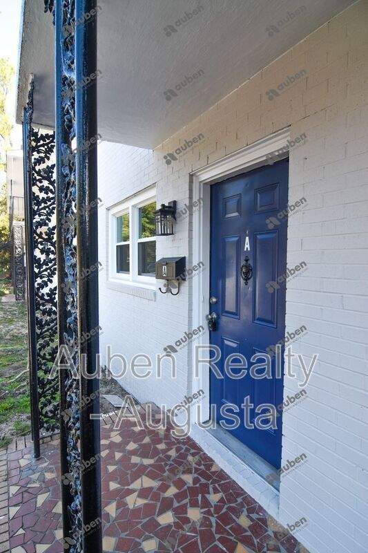 Primary Photo - 1602 Johns Rd