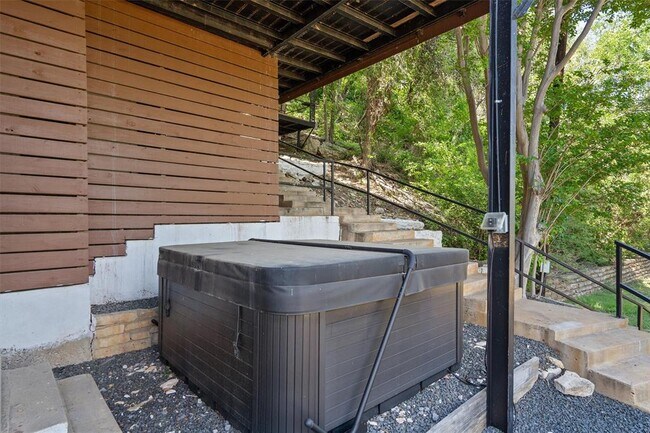 Building Photo - 25413 Pedernales Point Dr