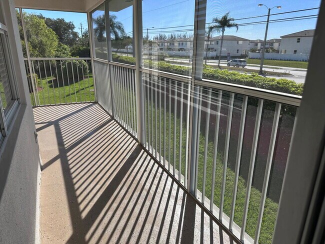 Building Photo - 2246 SE 27th Dr