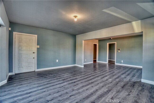 Building Photo - 127 S Townsend Ave