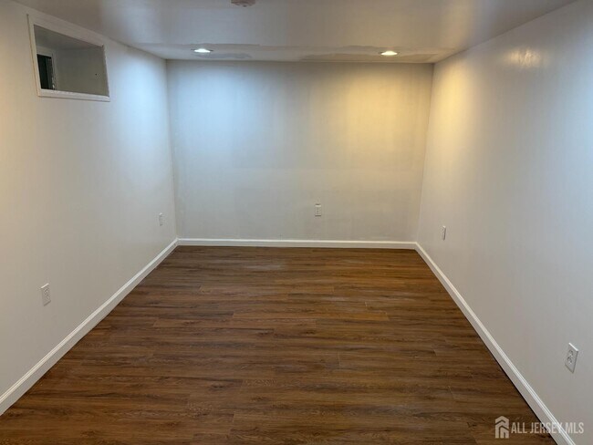 Building Photo - 80 Gates Rd