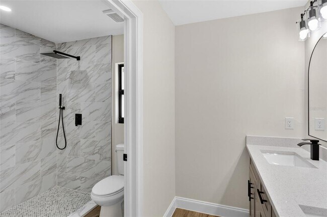 Building Photo - 20412 Elrose Ave